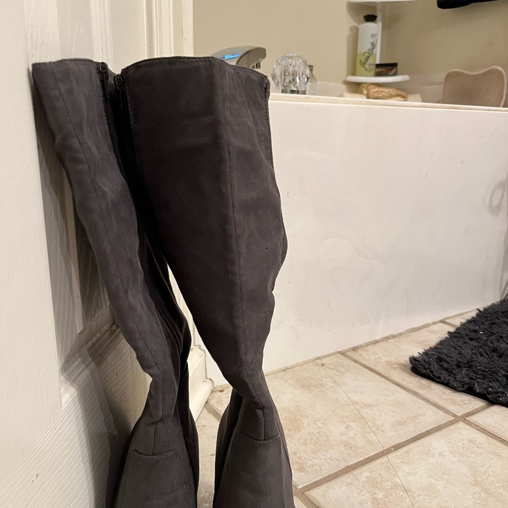 3 Inch Gray Boot - image 4